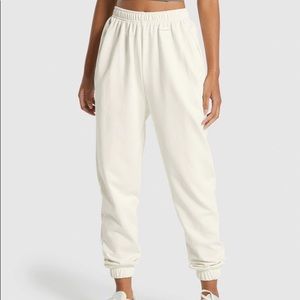 Gym Shark Whitney Simmons loose joggers